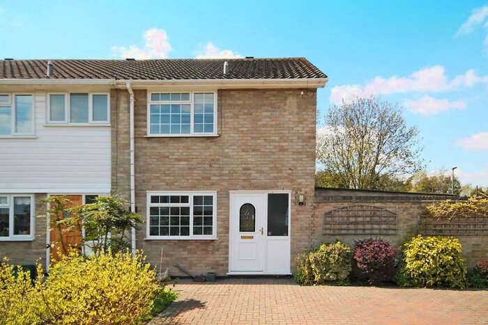 2 Bedroom Terraced House To Rent In Strawberry Hill Close, Twickenham, TW1