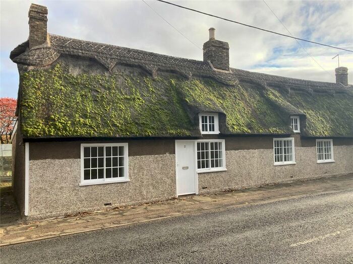 3 Bedroom Semi-Detached Bungalow To Rent In The Bungalows, Little Barford, St Neots PE19