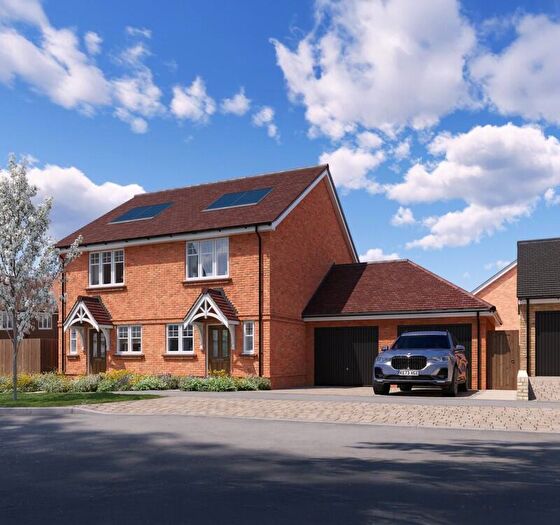 2 Bedroom Semi-Detached House For Sale In Hitches Lane, Crookham Village, Fleet, GU51