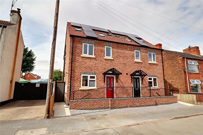 3 Bedroom Semi-Detached House For Sale In Glebe Road, Brigg, Lincolnshire, DN20