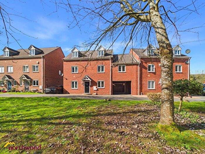 5 Bedroom Detached House For Sale In Hart Close, Banbury, OX16