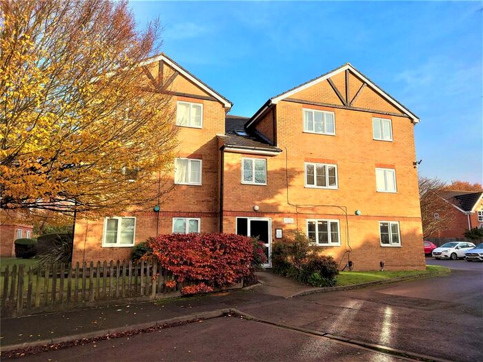 2 Bedroom Flat To Rent In Maplin Park, Slough, Berkshire, SL3