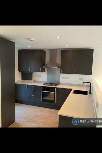 3 Bedroom Terraced House To Rent In Ribot Walk, Manchester, M6