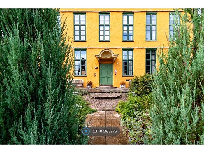 1 Bedroom Flat To Rent In Manor House, Bristol, BS2