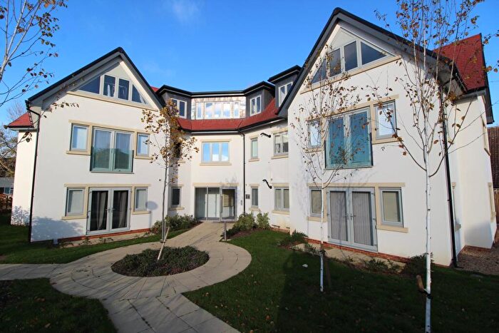 1 Bedroom Apartment To Rent In Icknield Way, Letchworth Garden City, SG6