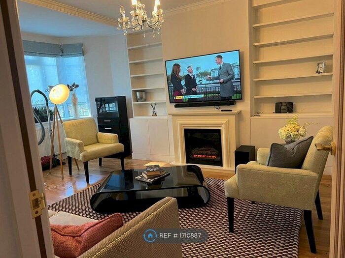 3 Bedroom Flat To Rent In Australia Road, London, W12