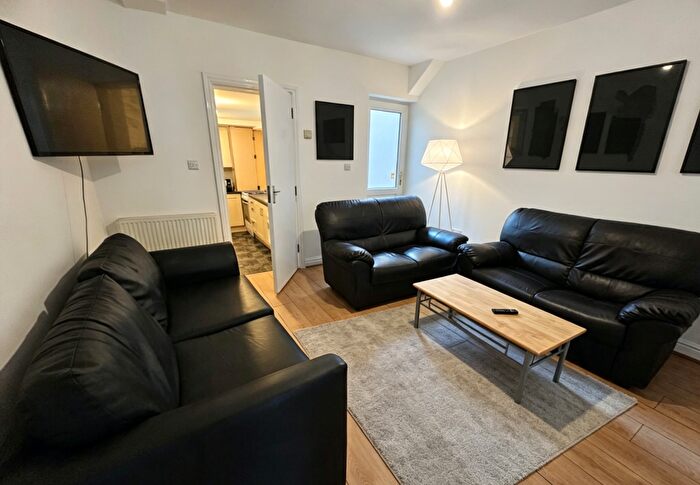 1 Bedroom Terraced House To Rent In Croydon Road, Selly Oak, Birmingham, B29