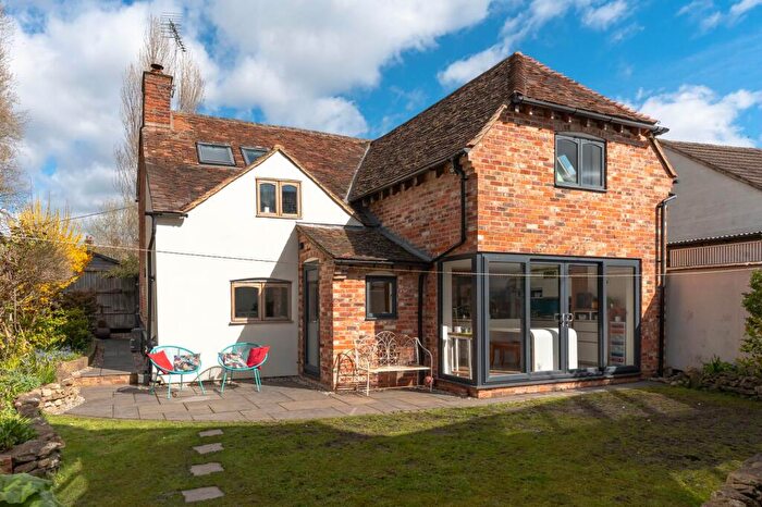 3 Bedroom Detached House For Sale In Frilsham Street, Sutton Courtenay, OX14