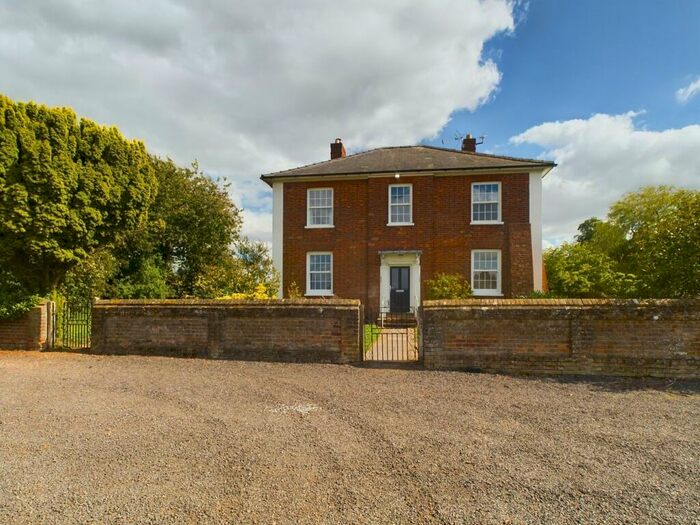 4 Bedroom Detached House To Rent In Preston, Hitchin, SG4