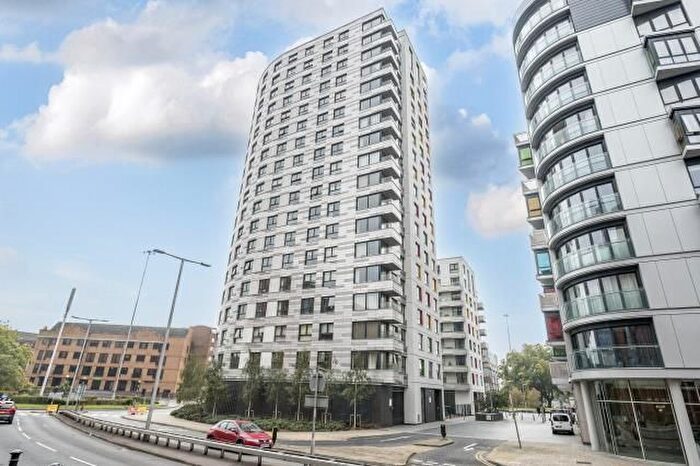 2 Bedroom Flat For Sale In Alfred Street, Reading, RG1