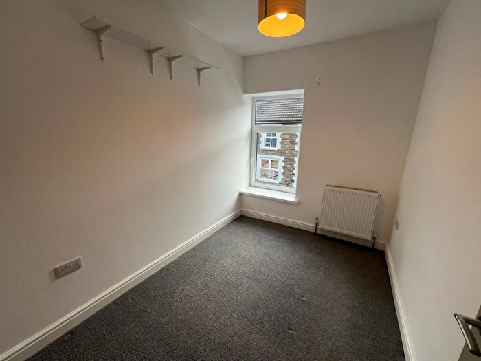 3 Bedroom Terraced House For Sale In Primrose Street Tonypandy - Tonypandy, CF40