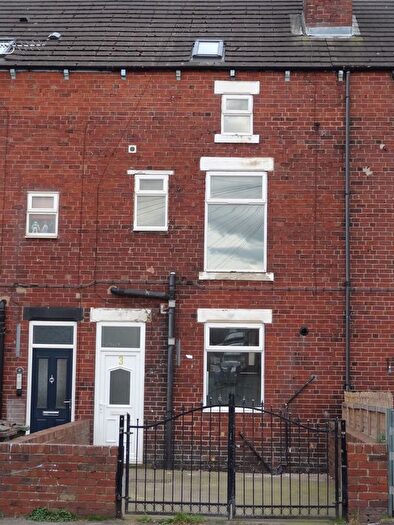 4 Bedroom Terraced House To Rent In Painthorpe Terrace, Wakefield, WF4