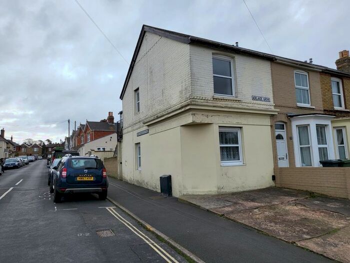 1 Bedroom Property To Rent In Adelaide Grove, East Cowes, PO32