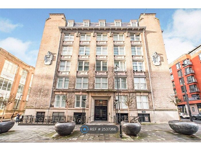 2 Bedroom Flat To Rent In Orleans House, Liverpool, L3