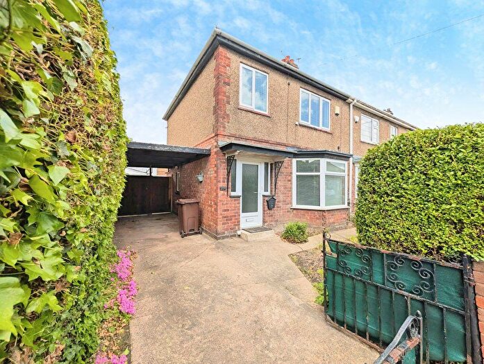 3 Bedroom End Of Terrace House For Sale In Littlefield Lane, Grimsby, DN34