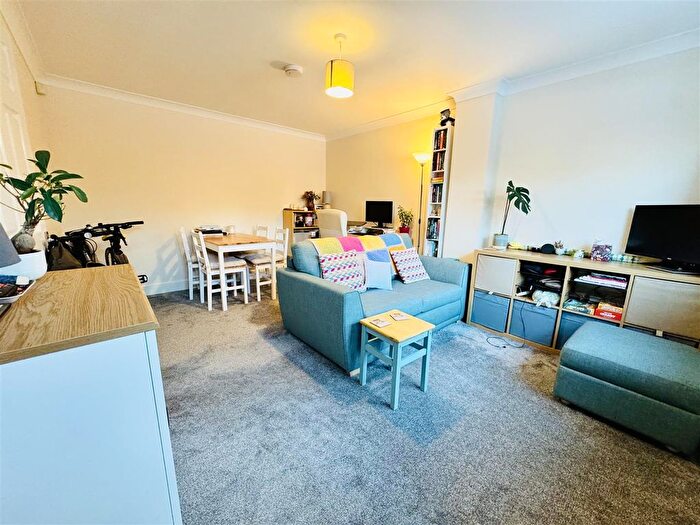 1 Bedroom Flat To Rent In Vincent Avenue, Stratford-Upon-Avon, CV37