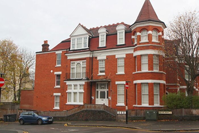 1 Bedroom Flat To Rent In Hornsey Lane Gardens, Highgate, N6