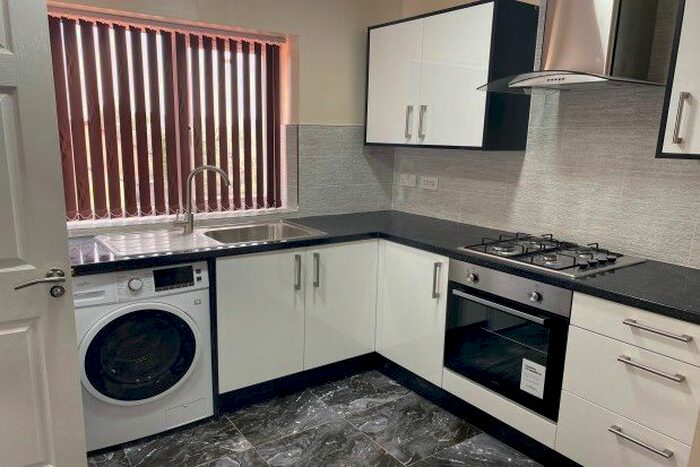 Studio To Rent In Salters Lane, Tamworth, B79