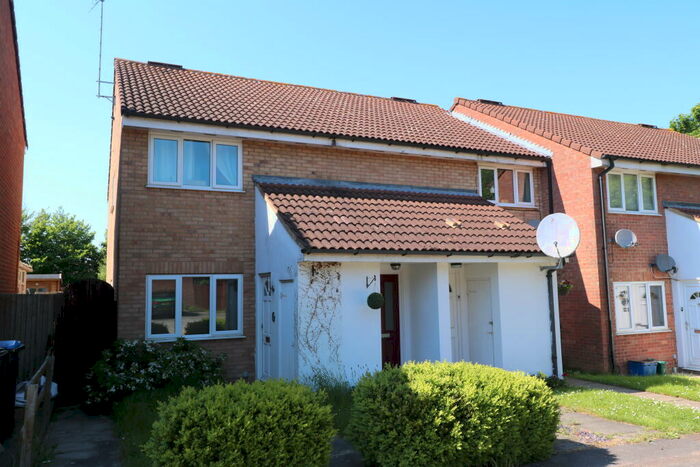1 Bedroom Maisonette To Rent In Markwell Wood, CM19