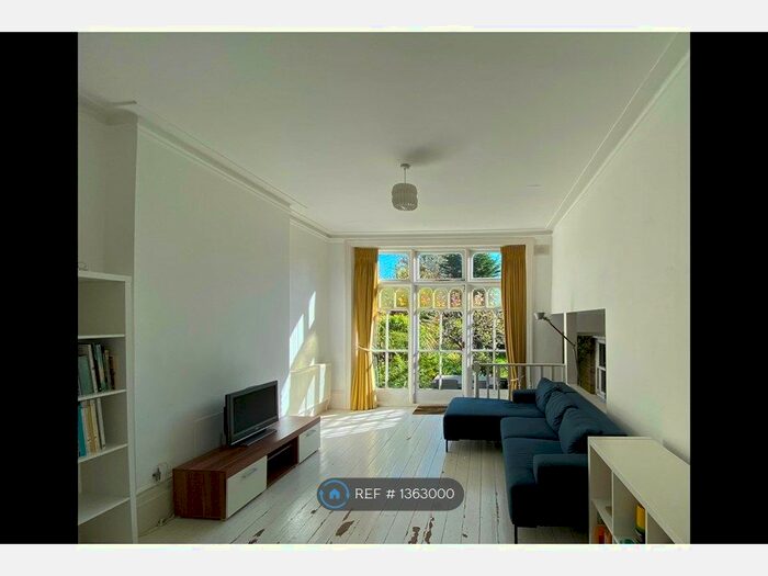 1 Bedroom Flat To Rent In Oakfield Road, London, N4