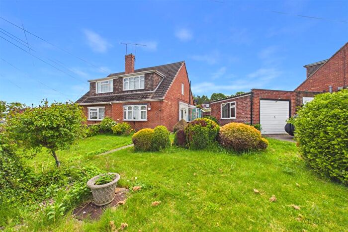 3 Bedroom House For Sale In Winchester Drive, Midway, Swadlincote, DE11