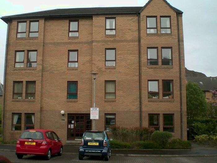Studio To Rent In Parkside Terrace, Newington, Edinburgh, EH16