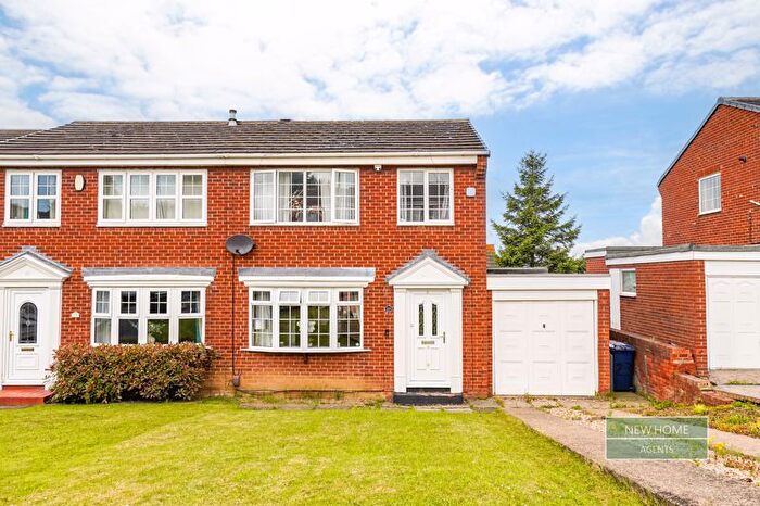 3 Bedroom Semi-Detached House For Sale In Brooksbank Road, Ormesby Bank, Middlesbrough, TS7