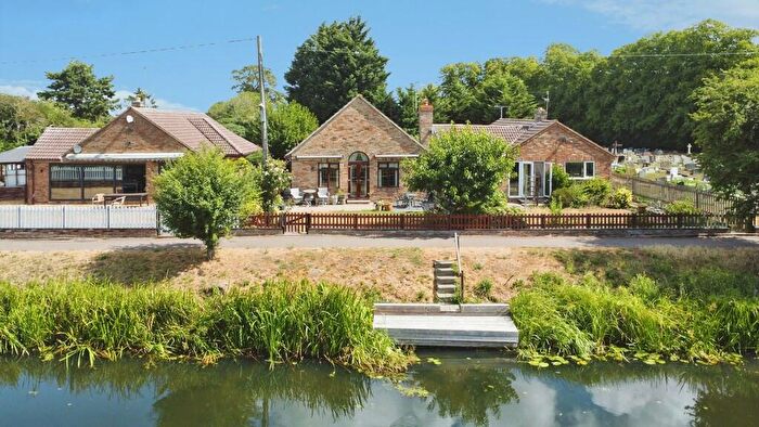 3 Bedroom Detached Bungalow For Sale In Nene Parade, Benwick, PE15