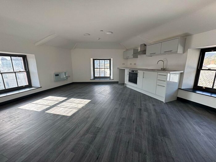 1 Bedroom Flat To Rent In Flat, Broad Street, Blaenavon, Pontypool, NP4