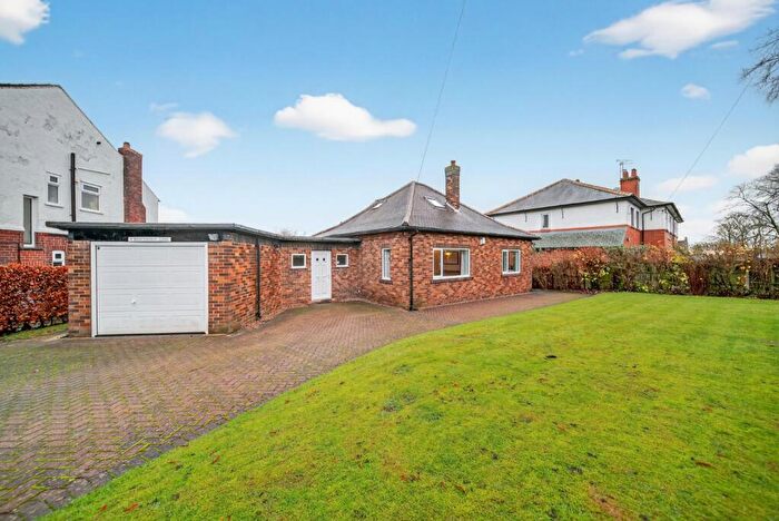 4 Bedroom Bungalow For Sale In Brownberrie Lane, Horsforth, Leeds, West Yorkshire, LS18