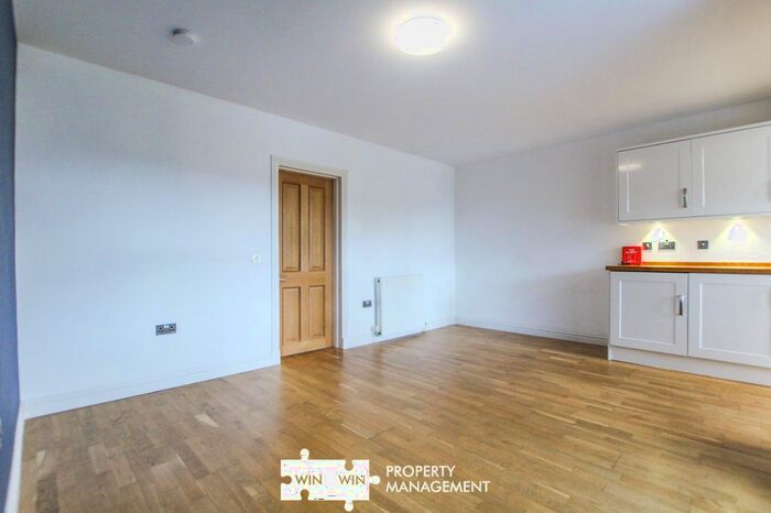 2 Bedroom Flat To Rent In Belmont Road, Juniper Green, Edinburgh, EH14