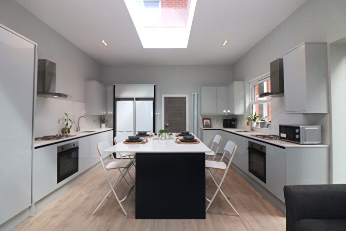 8 Bedroom Property To Rent In Westridge Road, Southampton, SO17