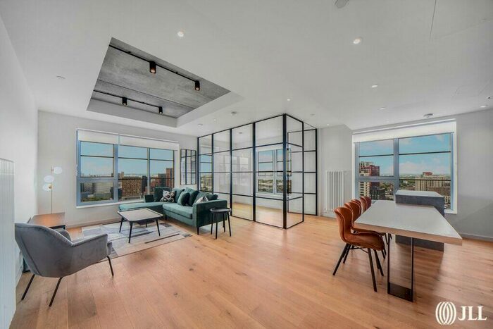 2 Bedroom Flat To Rent In Douglass Tower, London, E14