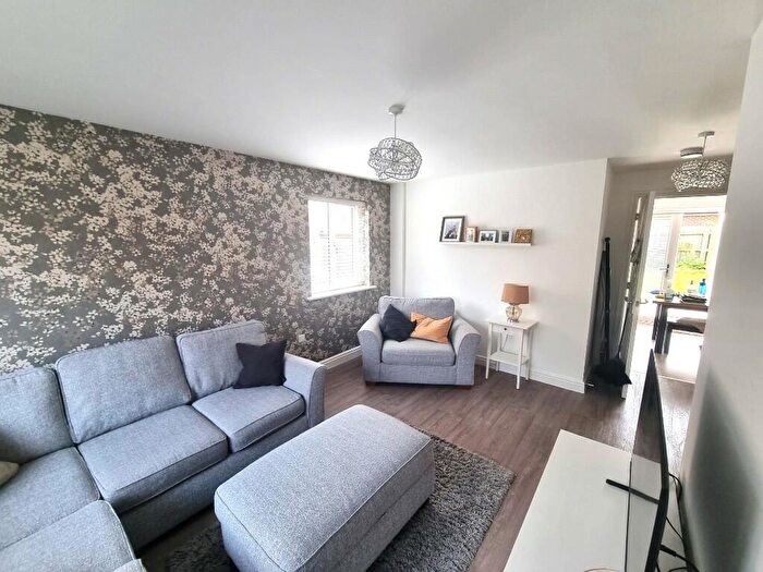 3 Bedroom Semi-Detached House To Rent In Poppy Close, Leicester, Leicestershire, LE8