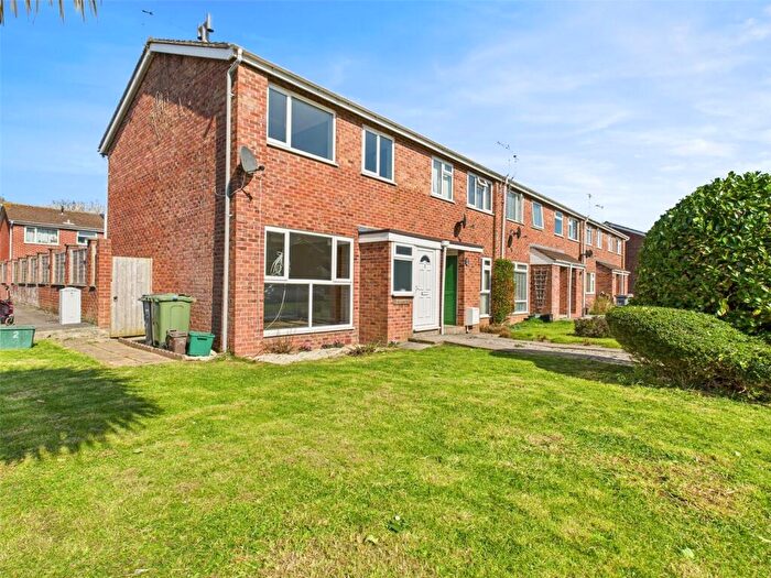 3 Bedroom House To Rent In Meadow Croft, Hutton, Weston-Super-Mare, BS24