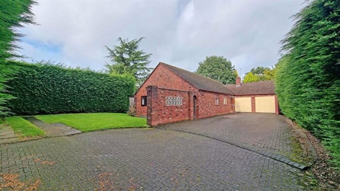 4 Bedroom Detached Bungalow For Sale In The Orchards, Hollywood, B47