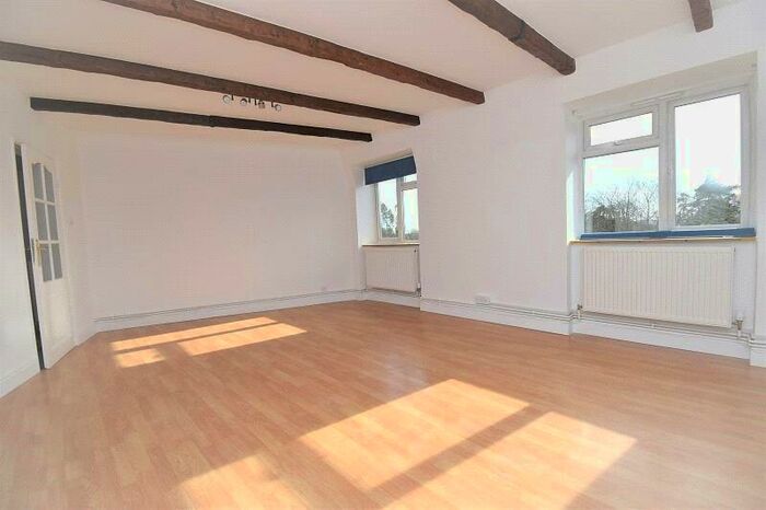 1 Bedroom Apartment To Rent In Pipers Court, The Fairway, Burnham, Bucks, SL1