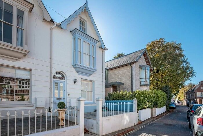 3 Bedroom Semi-Detached House To Rent In High Street, Yarmouth, PO41