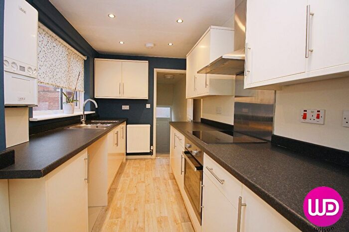 3 Bedroom Flat To Rent In Norham Road, North Shields, NE29