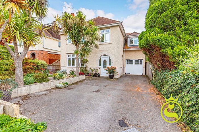 4 Bedroom Detached House For Sale In Twemlow Avenue, Poole, BH14