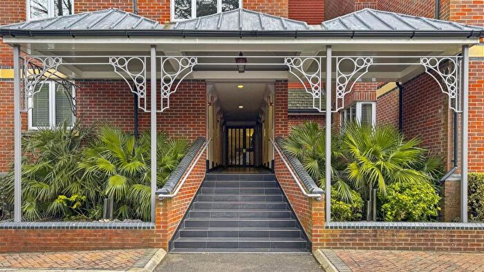 2 Bedroom Apartment To Rent In Tower Road, Branksome Park, BH13