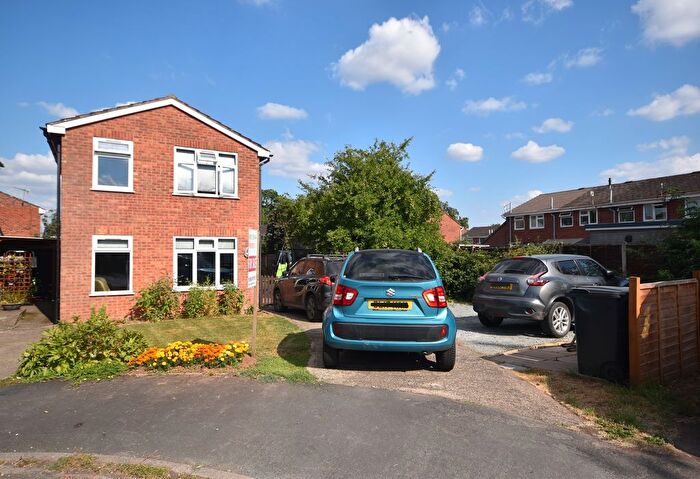 3 Bedroom Detached House For Sale In Spring Close, Tenbury Wells, WR15