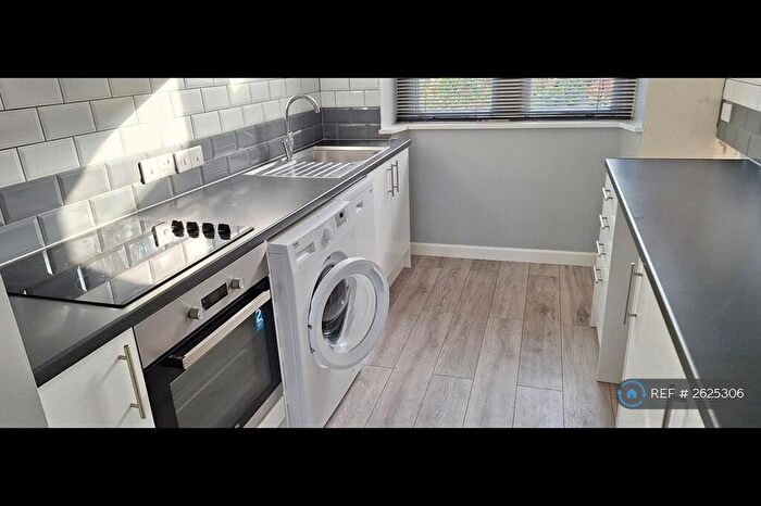 1 Bedroom Flat To Rent In The Old Mill House, Westbury, BA13