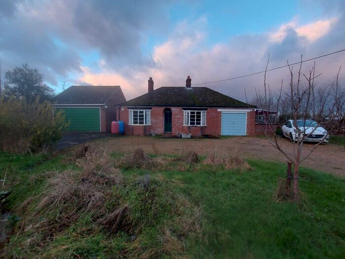 3 Bedroom Detached Bungalow For Sale In Redcroft Bungalow, Norwich Road, Swaffham, Norfolk, PE37