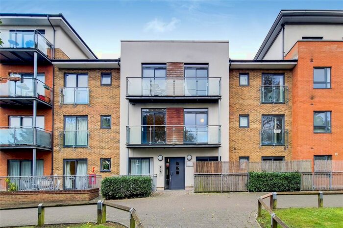 1 Bedroom Flat To Rent In Catalpa Court, Hither Green Lane, London, SE13