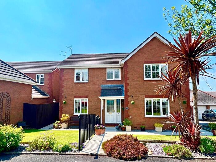 4 Bedroom Detached House For Sale In Clos Castell Newydd, Broadlands, Bridgend County Borough, CF31