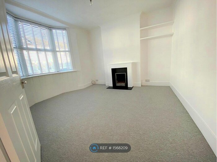 2 Bedroom Maisonette To Rent In Shirley Street, Hove, BN3
