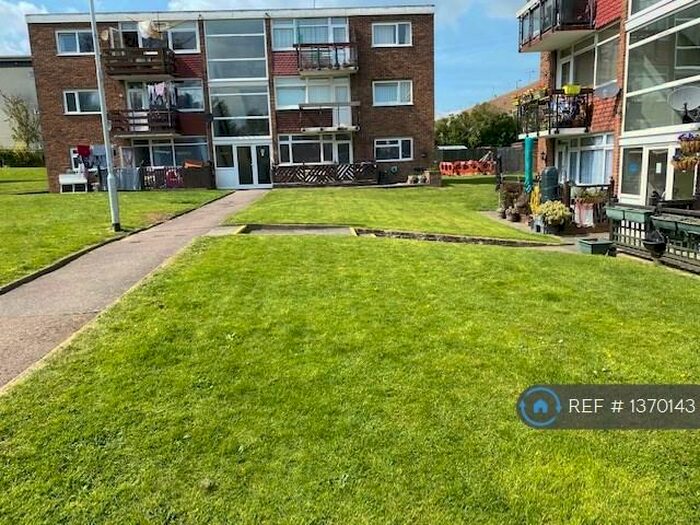 2 Bedroom Flat To Rent In Cypress Court, Rochester, ME2