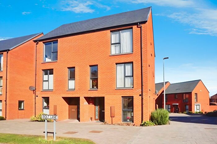 4 Bedroom Semi-detached House To Rent In Bolt Lane, Ketley, TF1