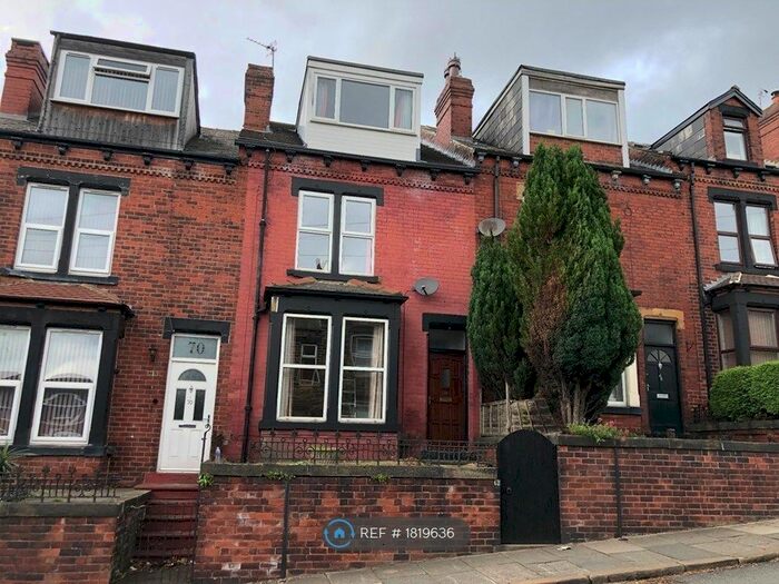 4 Bedroom Terraced House To Rent In Hough Lane, Leeds, LS13